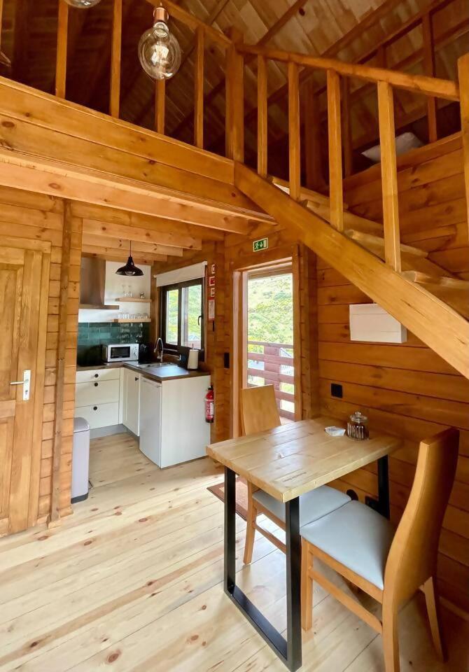 Mountain Eco Shelter 7 호텔 푼샬 외부 사진